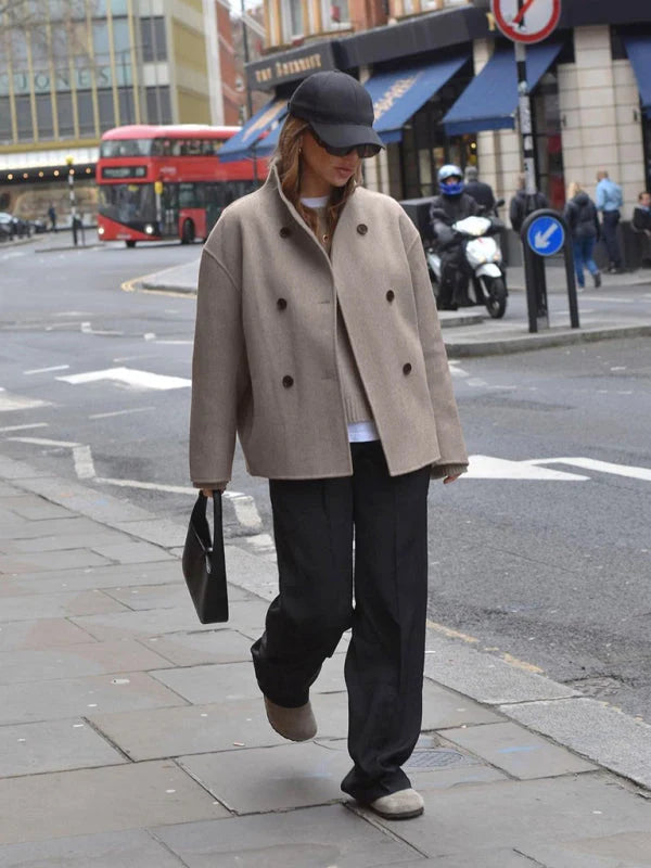 Anja | Damen Jacke mit doppelreihiger Knopfleiste und langen Ärmeln