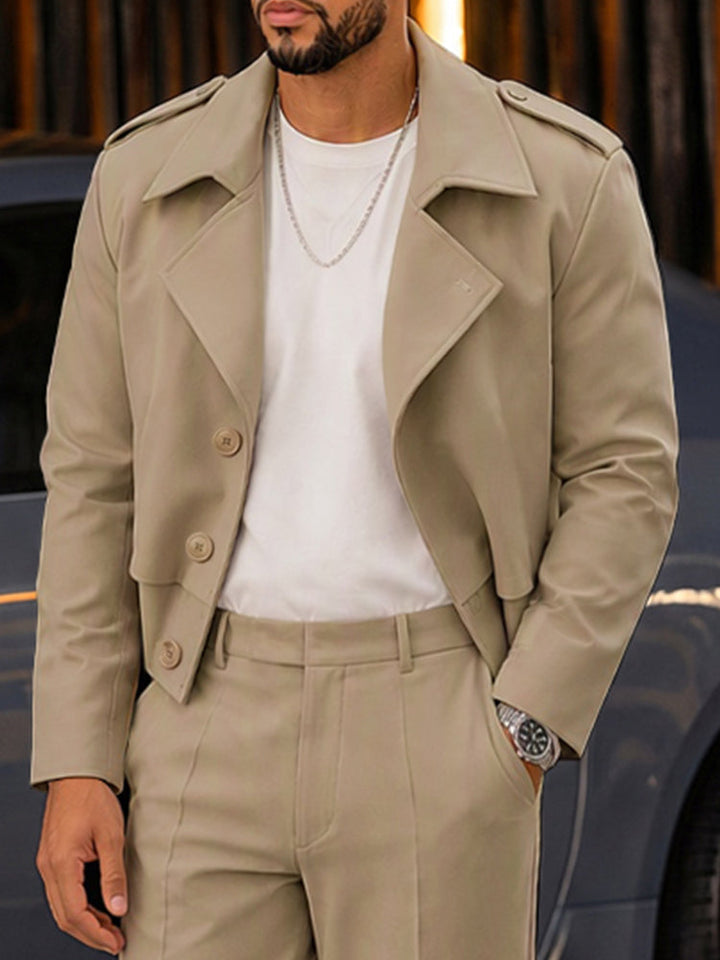 Anton Herren Zweiteiler – Kurze Trenchjacke und Hose mit Schrägtaschen