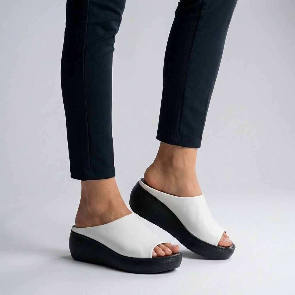 Damen Keilsandalen mit offener Spitze und Plateausohle
