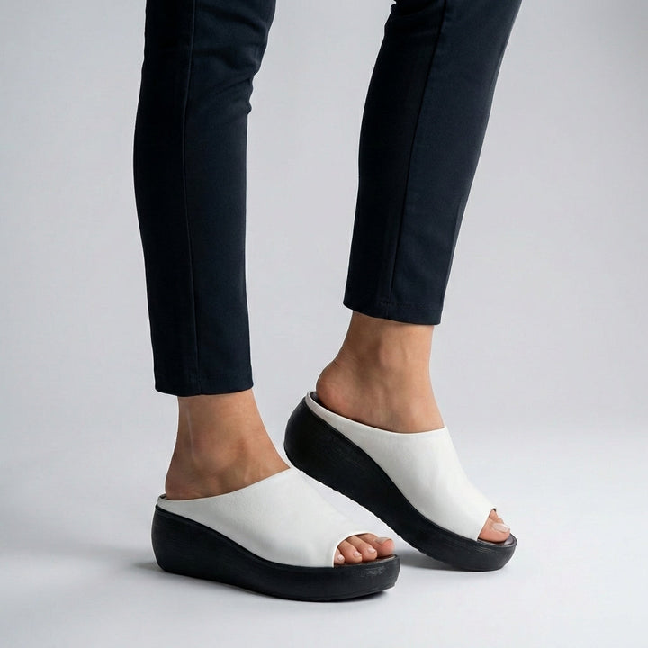 Damen Keilsandalen mit offener Spitze und Plateausohle