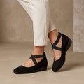 Barfußschuhe Damen mit Gekreuzten Riemen und Flacher Sohle