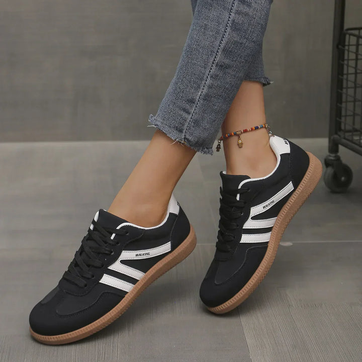 Barfußschuhe für Damen – Niedrige Sneaker zum Schnüren