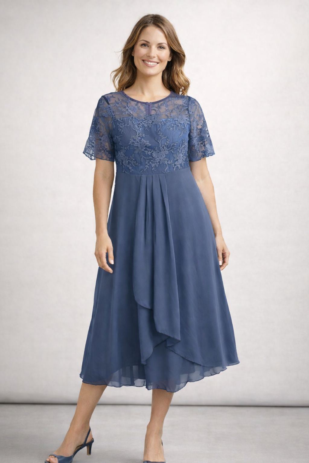 Beatrice | Zartes Spitzen Chiffon Midikleid