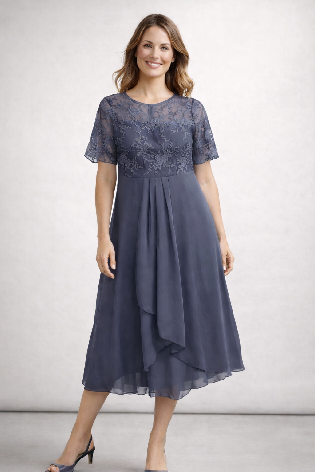 Beatrice | Zartes Spitzen Chiffon Midikleid