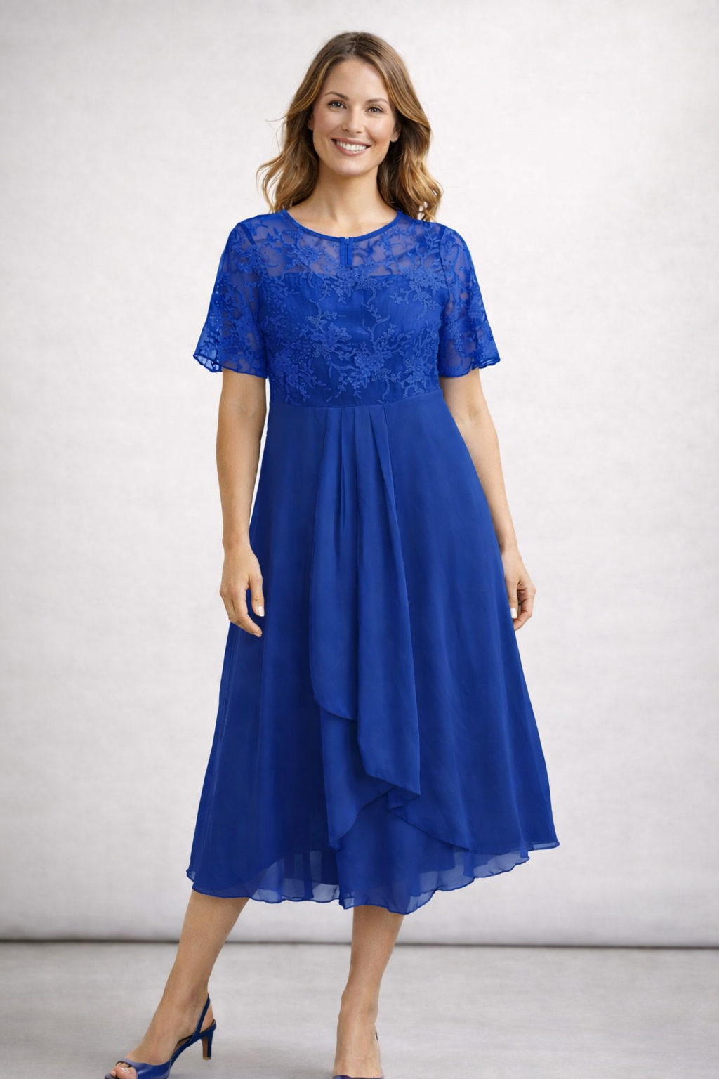 Beatrice | Zartes Spitzen Chiffon Midikleid