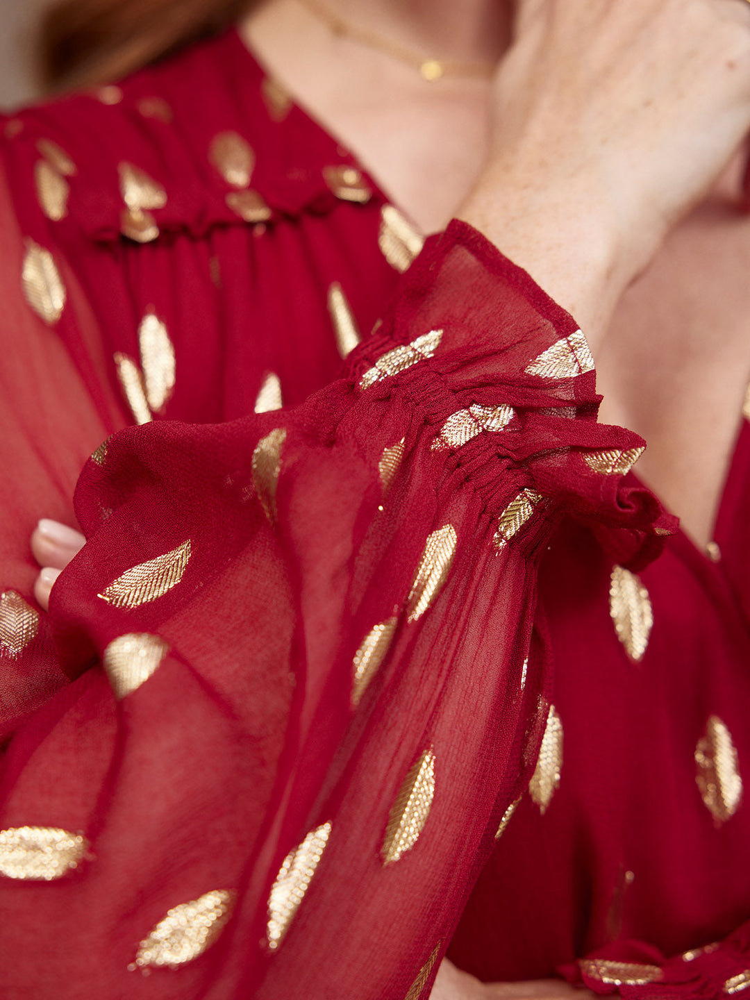 Clara Damen Midi-Wickelkleid mit Jacquardmuster und Blusenärmeln