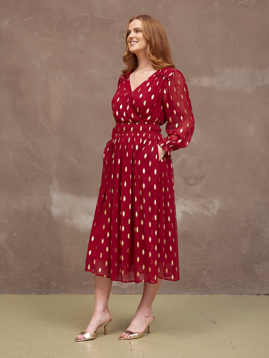 Clara Damen Midi-Wickelkleid mit Jacquardmuster und Blusenärmeln