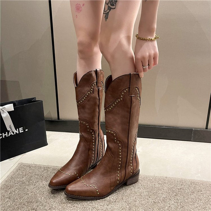 Cowboystiefel Damen mit Nietenakzenten und Blockabsatz