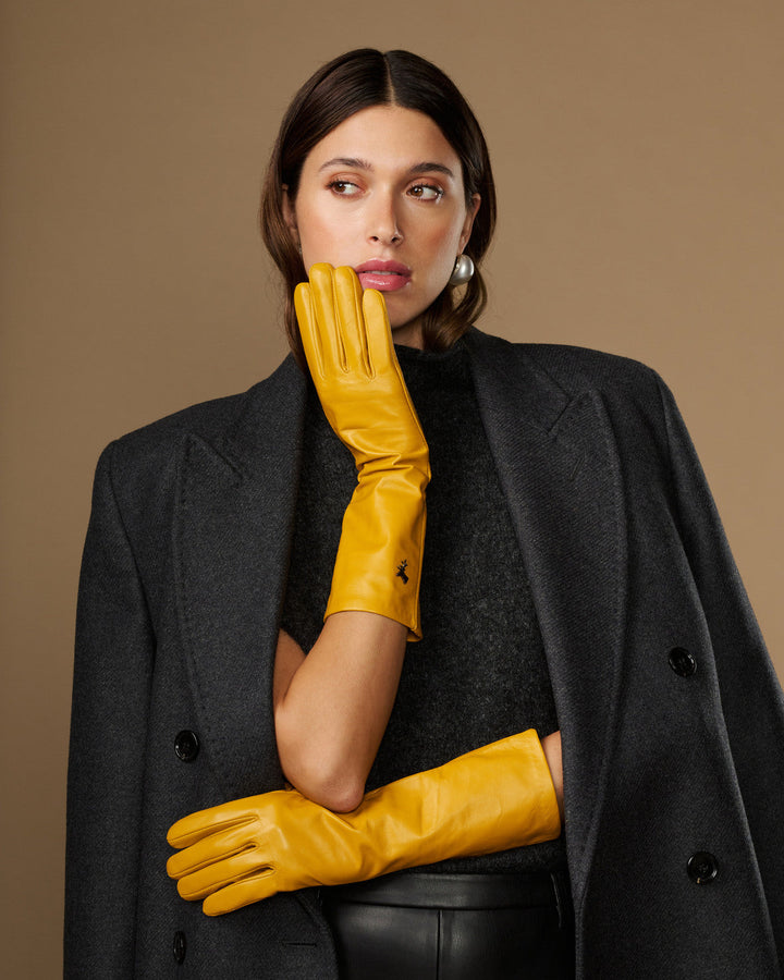 Damen Handschuhe in Unterarmlänge mit glatter Oberfläche – Senfgelb