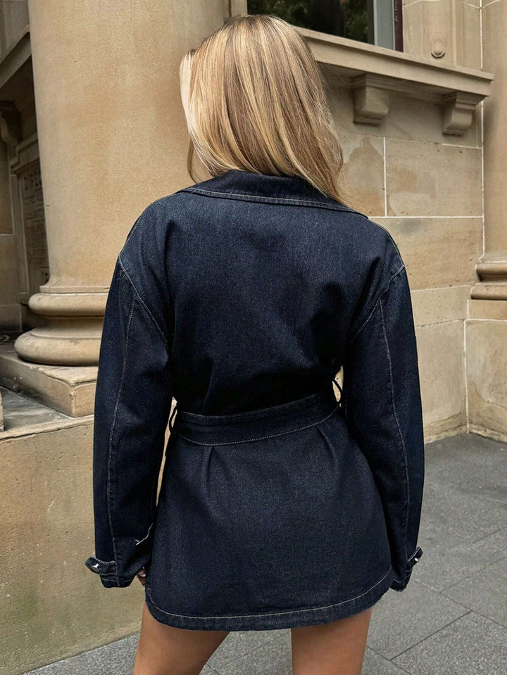 Damen Jeansjacke mit Gürtel und Brusttaschen