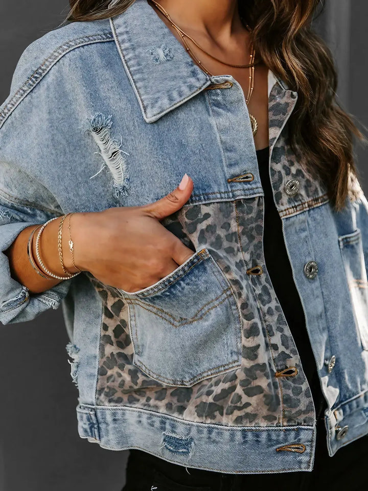 Damen Jeansjacke mit Leopardenmuster-Patchwork und ausgefransten Kanten