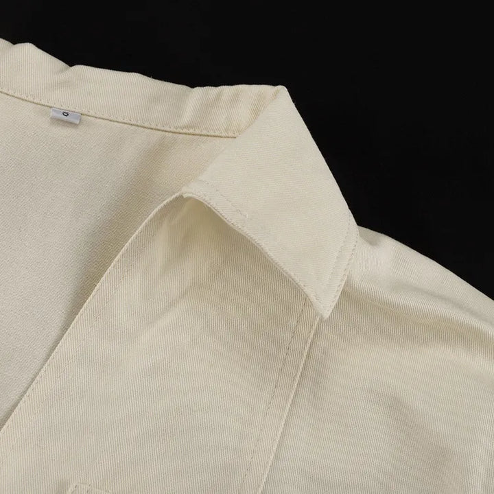 Damen Kurze-Hosen-Set mit Umlegekragen Kurzen Ärmeln und Aufgesetzten Brusttaschen