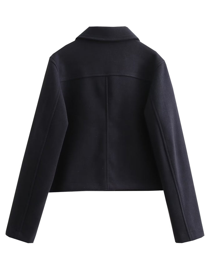 Dames kort jack met overhemdkraag en knoopsluiting en klepzakken