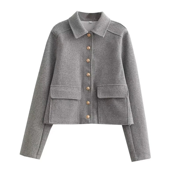 Dames kort jack met overhemdkraag en knoopsluiting en klepzakken