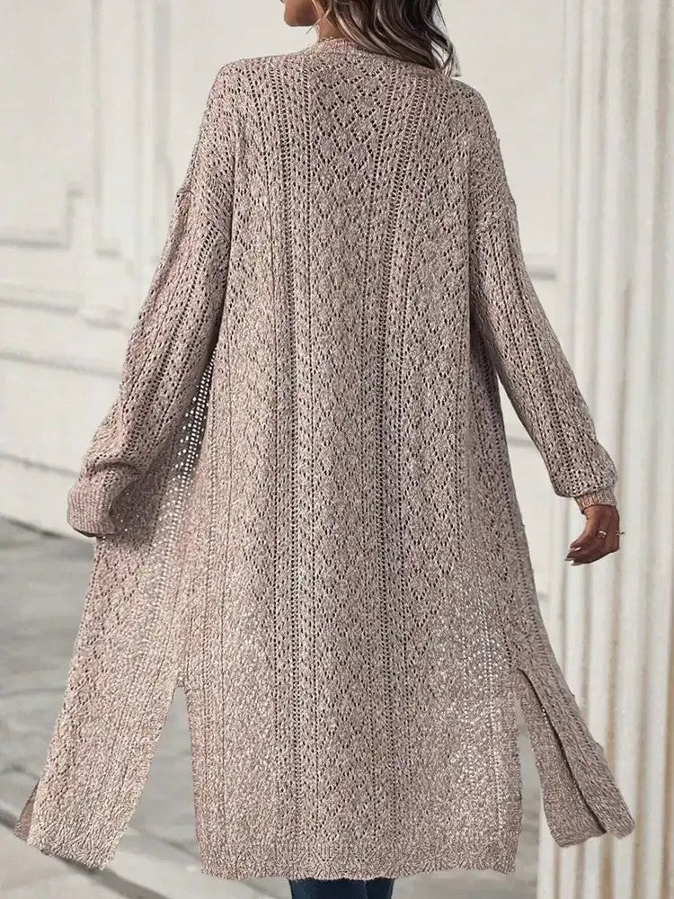 Dames lang open vest met zijsplitten en opengewerkt breipatroon