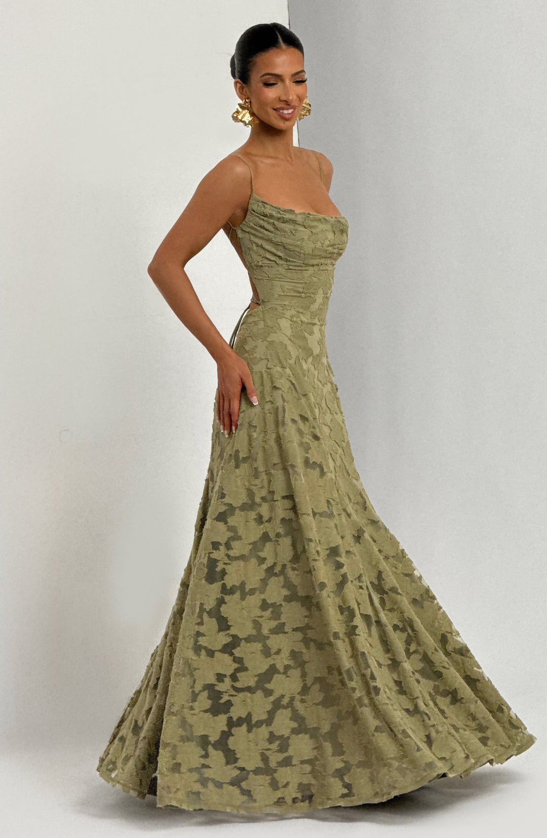 Damen Maxikleid mit Wasserfallausschnitt Spaghettiträgern Blumenmuster und Schnürung am Rücken