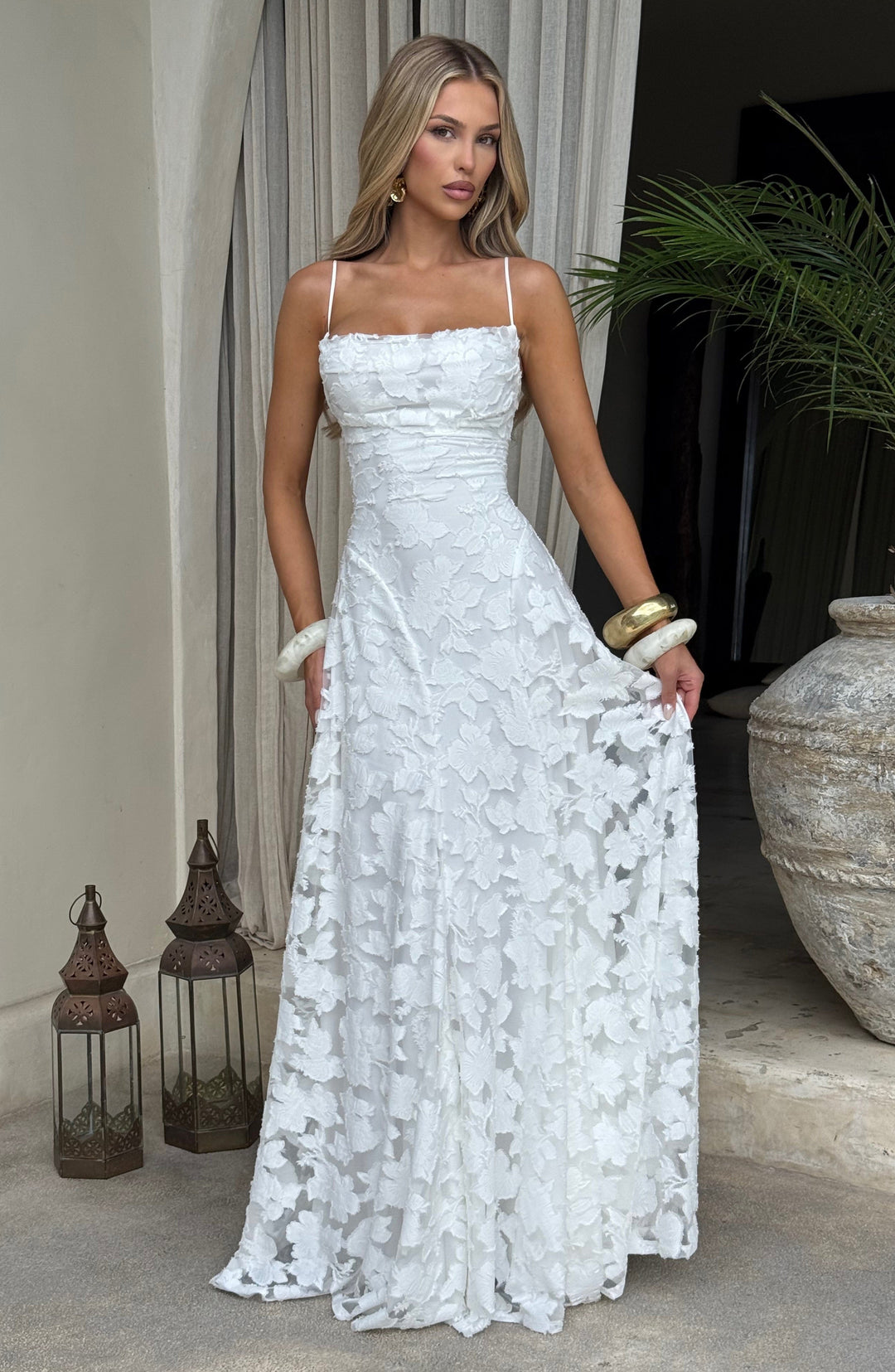 Damen Maxikleid mit Wasserfallausschnitt Spaghettiträgern Blumenmuster und Schnürung am Rücken