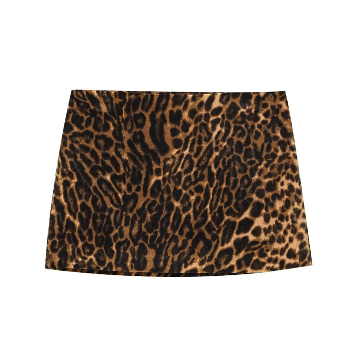 Dames set met luipaardprint, bestaande uit een cropped blazer met revers en een minirok