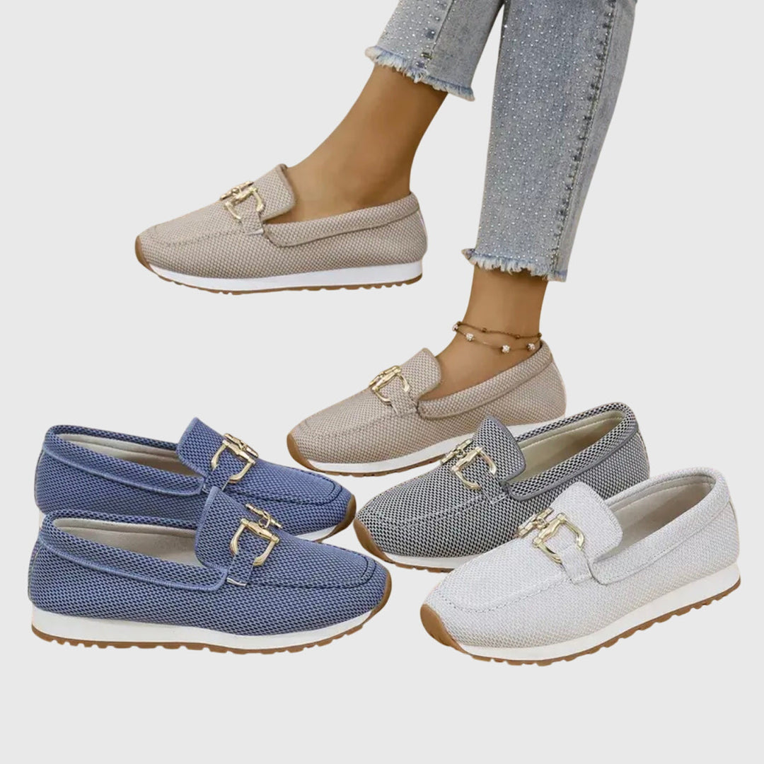 Damen Loafer mit Metallspange und perforierter Oberfläche