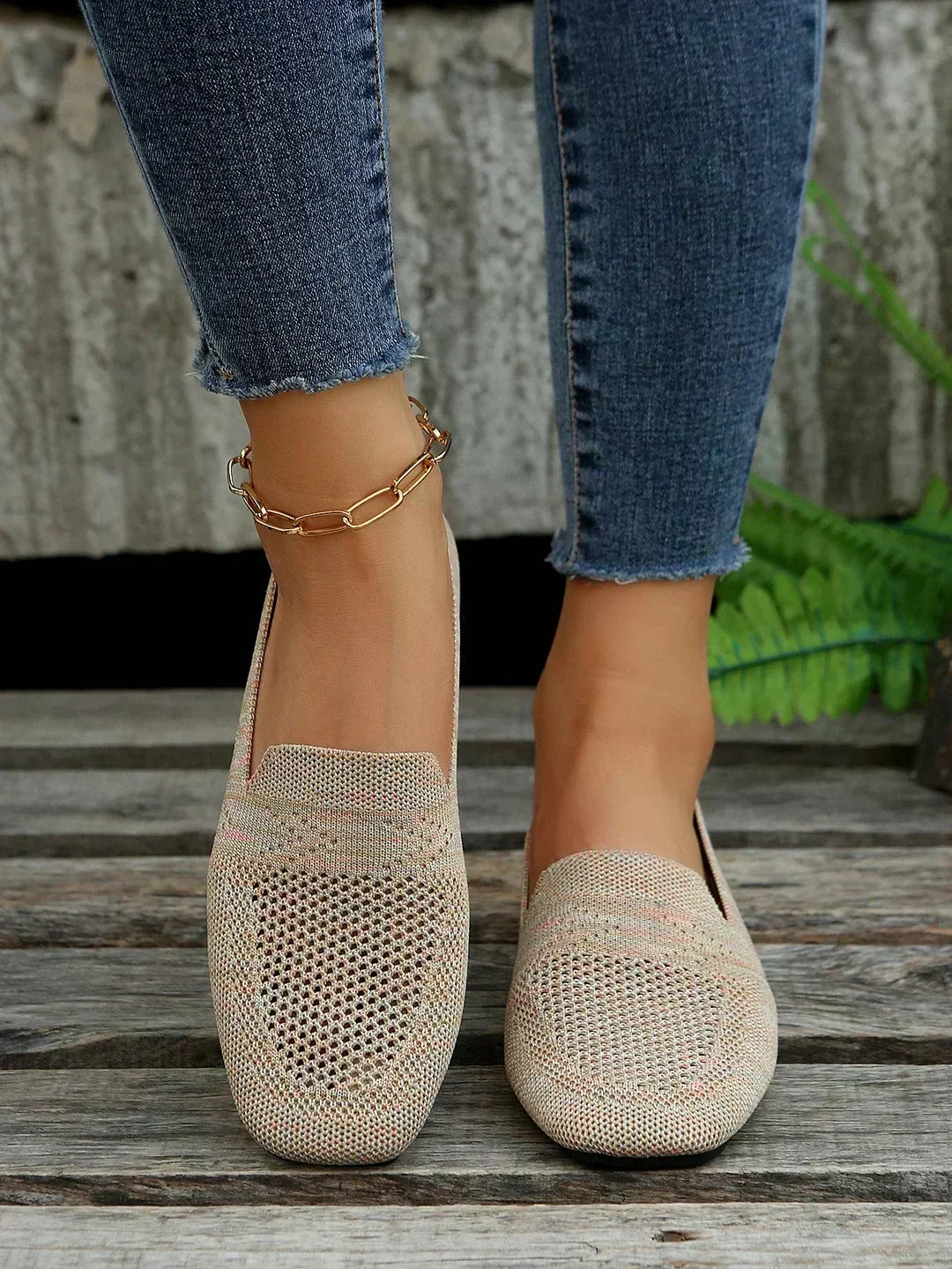 Damen Loafer mit perforierter Oberfläche und quadratischem Zehenbereich