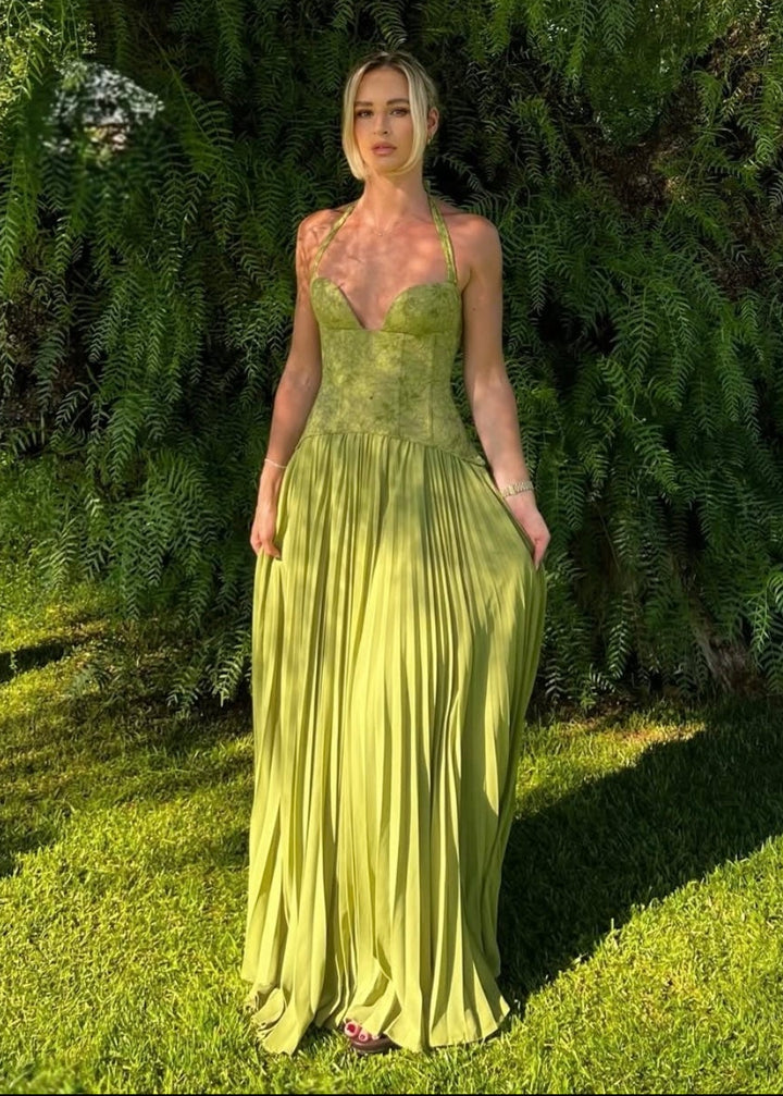 Dames maxi-jurk met sweetheart halslijn en geplisseerde rok