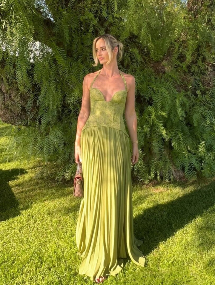 Dames maxi-jurk met sweetheart halslijn en geplisseerde rok