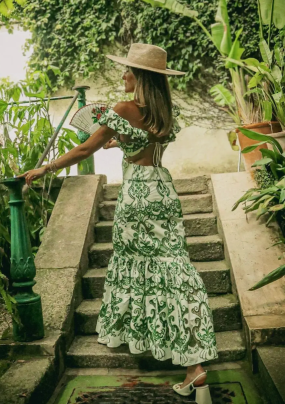 Dames maxi-jurk met ornamentprint, V-hals, ruchebandjes en open rug