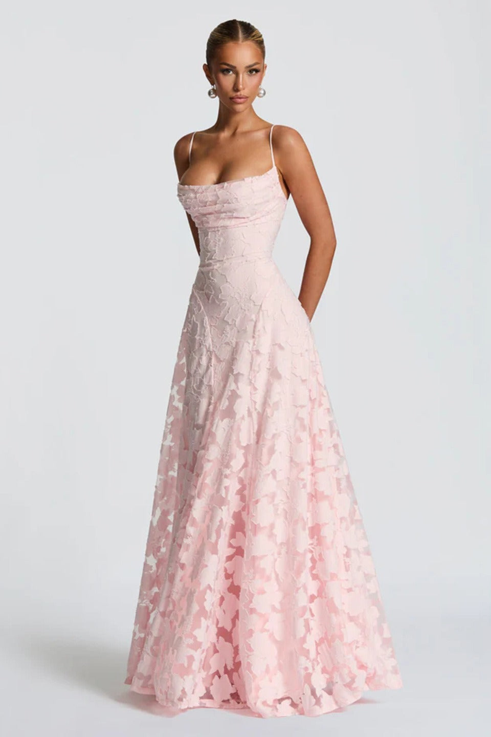 Damen Maxikleid mit Spaghettiträgern Drapiertem Ausschnitt Schnürung am Rücken und Floralen Applikationen