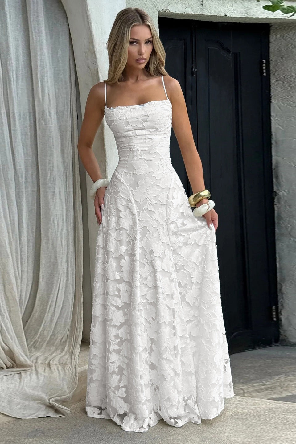 Damen Maxikleid mit Spaghettiträgern Drapiertem Ausschnitt Schnürung am Rücken und Floralen Applikationen