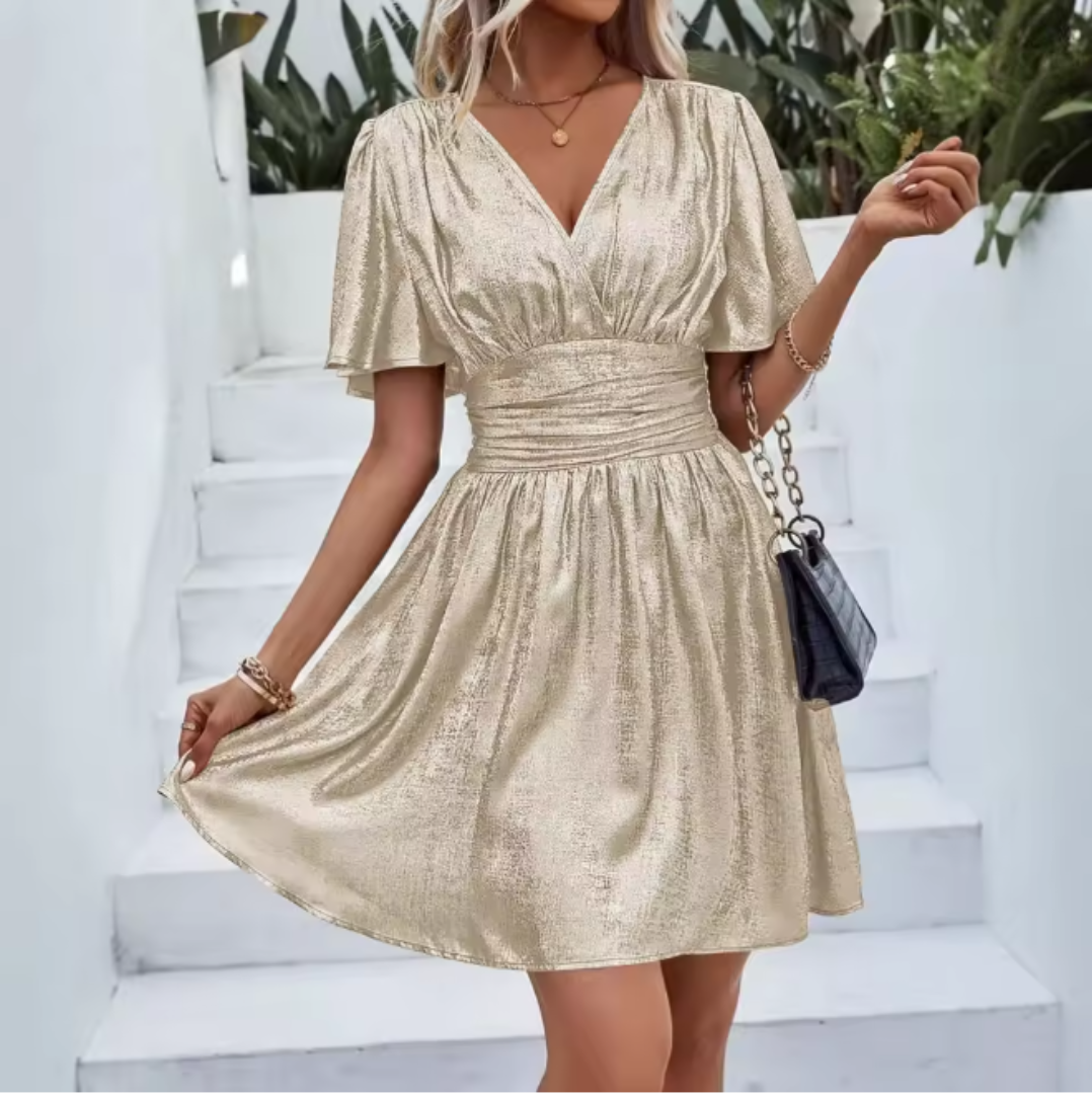 Dames minijurk met V-hals, wikkeloptiek, fladdermouwen en geplooide taille