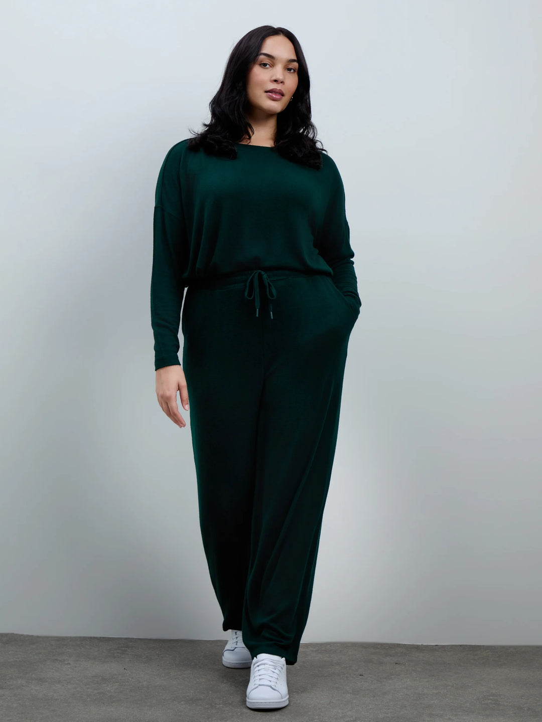 Enna Damen Oversize-Top mit Rundhalsausschnitt und Seitenschlitzen