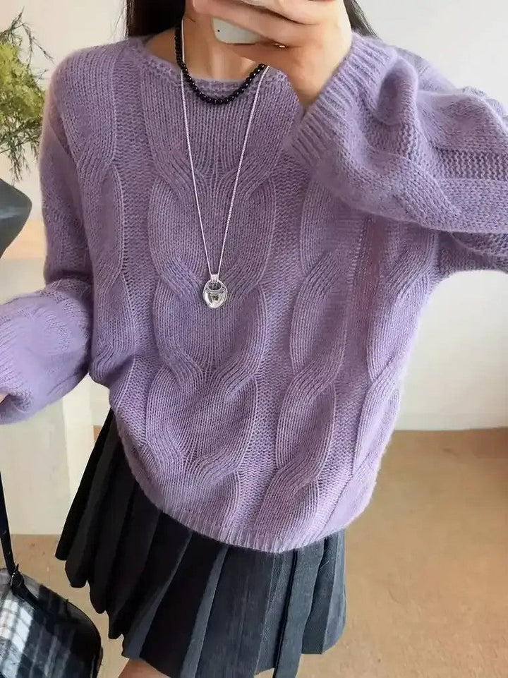 Damen Pullover mit Rundhalsausschnitt vertikalem Zopfmuster langen Ärmeln und gerippten Bündchen