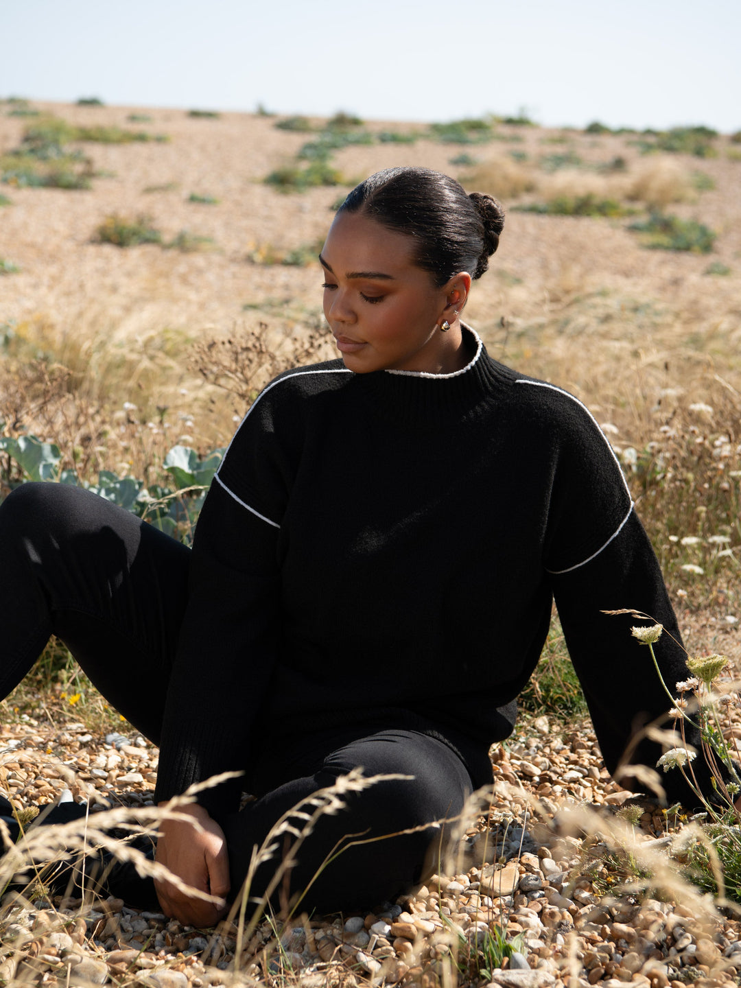 Tomke Damen Pullover mit Stehkragen und Kontrastkanten
