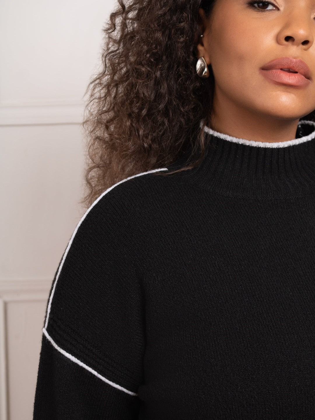 Tomke Damen Pullover mit Stehkragen und Kontrastkanten