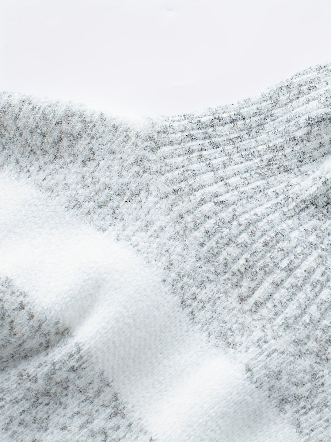 Dames coltrui met horizontale strepen, lange mouwen en gestructureerd oppervlak