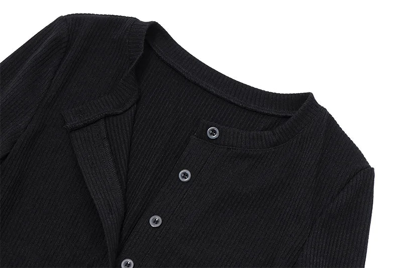 Dames bodysuit met lange mouwen, ronde hals, ribstructuur en knoopsluiting