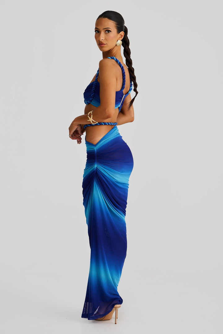 Dames set met bustiertop en maxirok met gevlochten bandjes en rimpels aan de zijkant