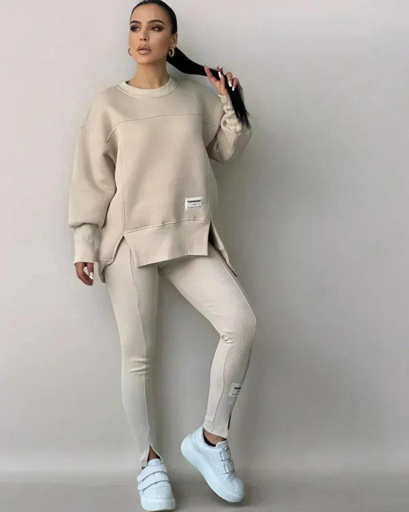Damen Set mit Rundhals-Pullover und Leggings mit Kängurutasche