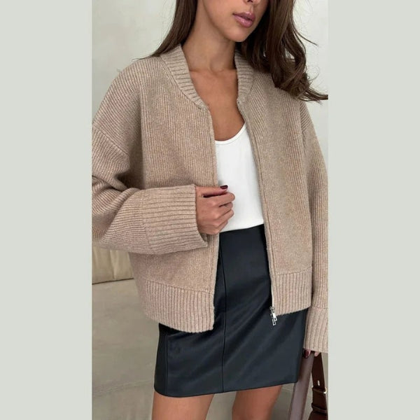 Damesvest met ritssluiting, opstaande kraag en lange mouwen