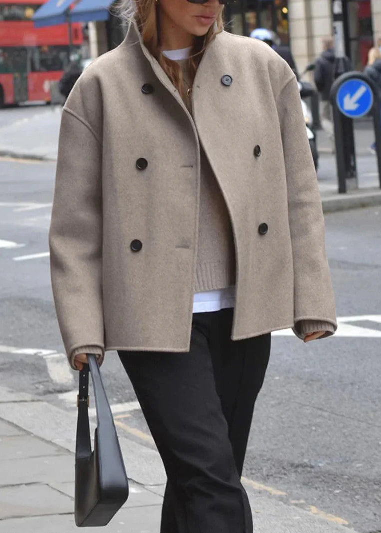 Dames dubbele rij knopen, korte jas met opstaande kraag en contrastknopen