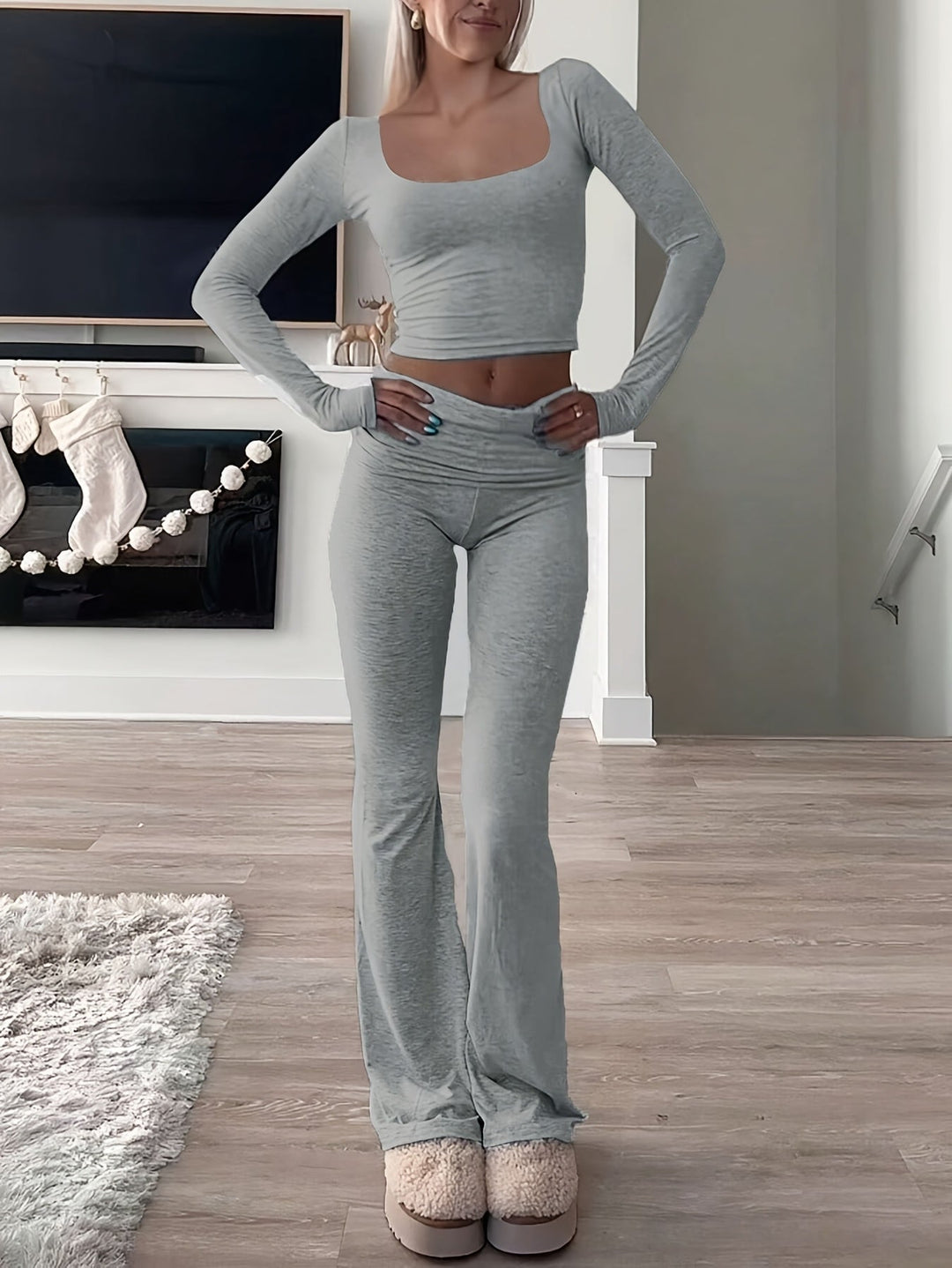 Dames tweedelige set met crop top met lange mouwen, vierkante hals, hoge taille en uitlopende broek