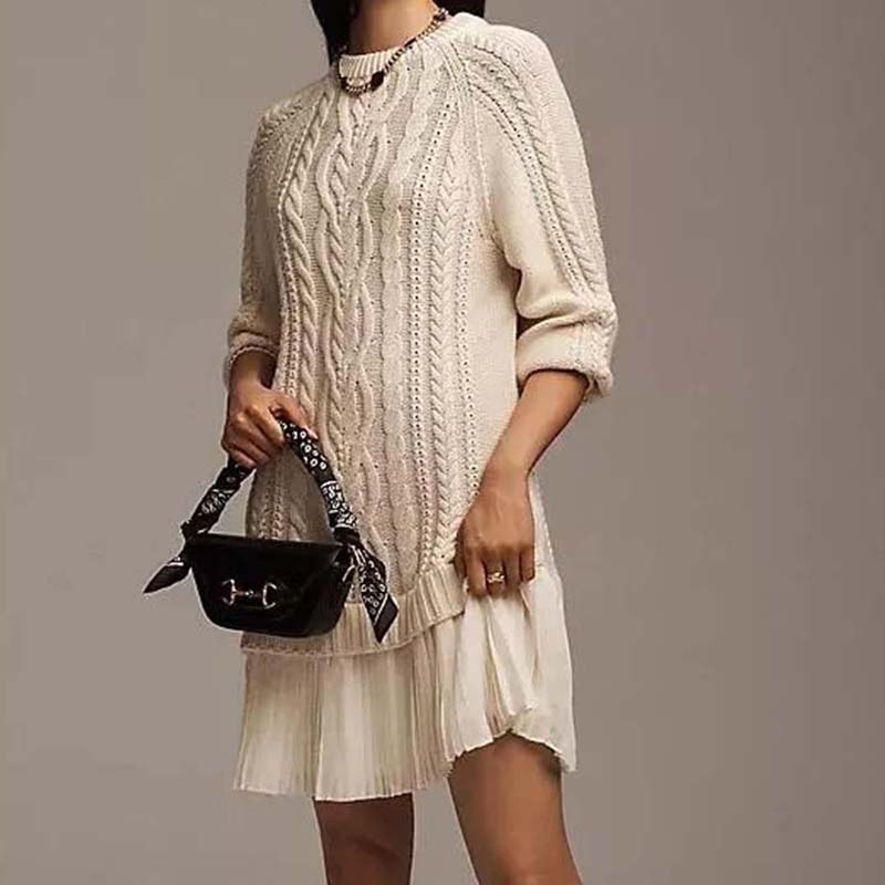 Edda Damen Strickkleid in A-Linie mit Zopfmuster und Faltenrock