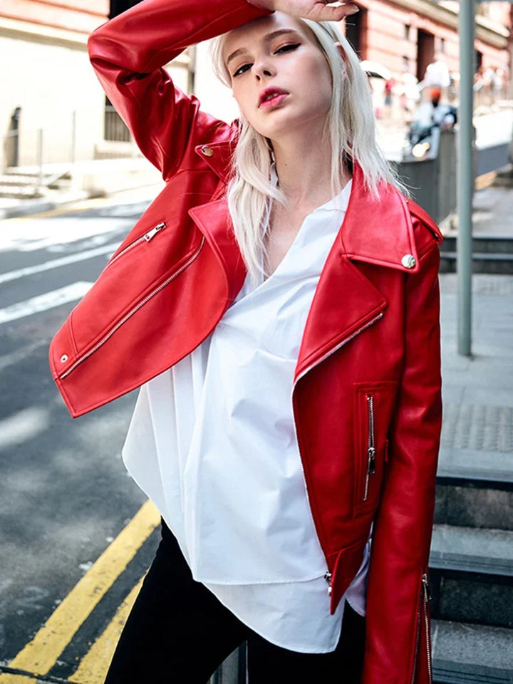 Ella Damen kurze Bikerjacke aus Kunstleder mit Reverskragen
