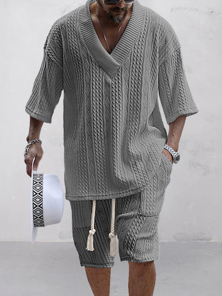 Emil Herren Zweiteiler aus Zopfstrick-Shirt mit V-Ausschnitt und Shorts – Grau