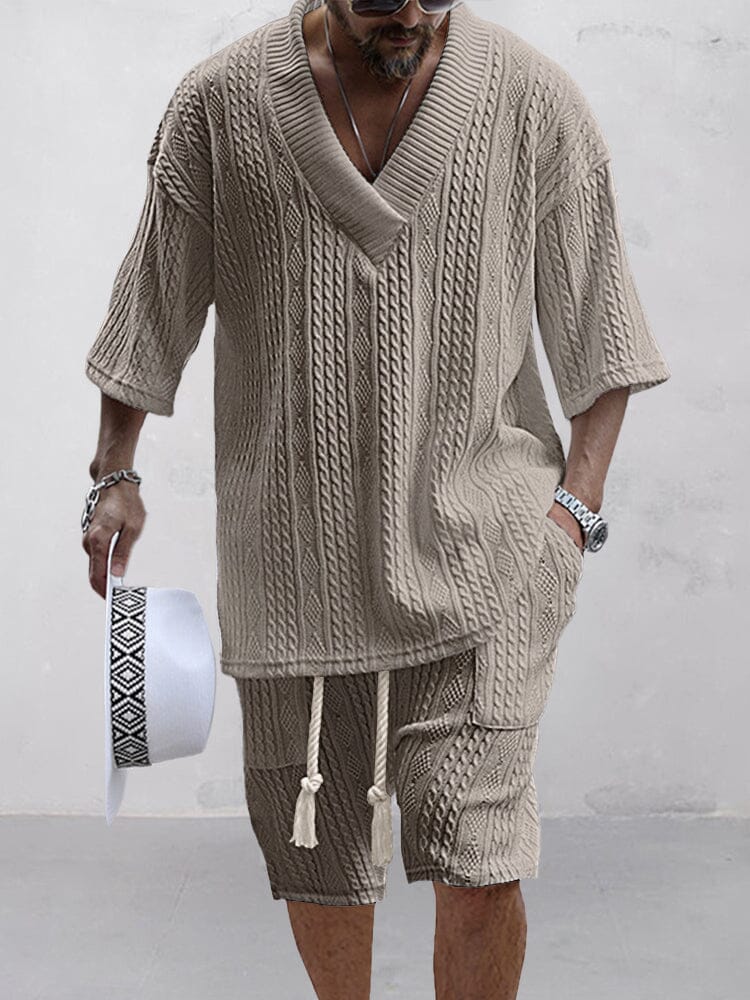 Emil Herren Zweiteiler aus Zopfstrick-Shirt mit V-Ausschnitt und Shorts – Khaki