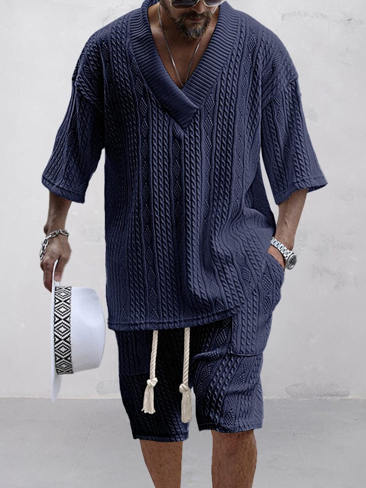 Emil Herren Zweiteiler aus Zopfstrick-Shirt mit V-Ausschnitt und Shorts – Marineblau