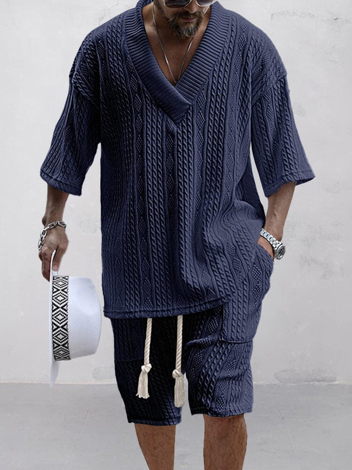 Emil Herren Zweiteiler aus Zopfstrick-Shirt mit V-Ausschnitt und Shorts – Marineblau