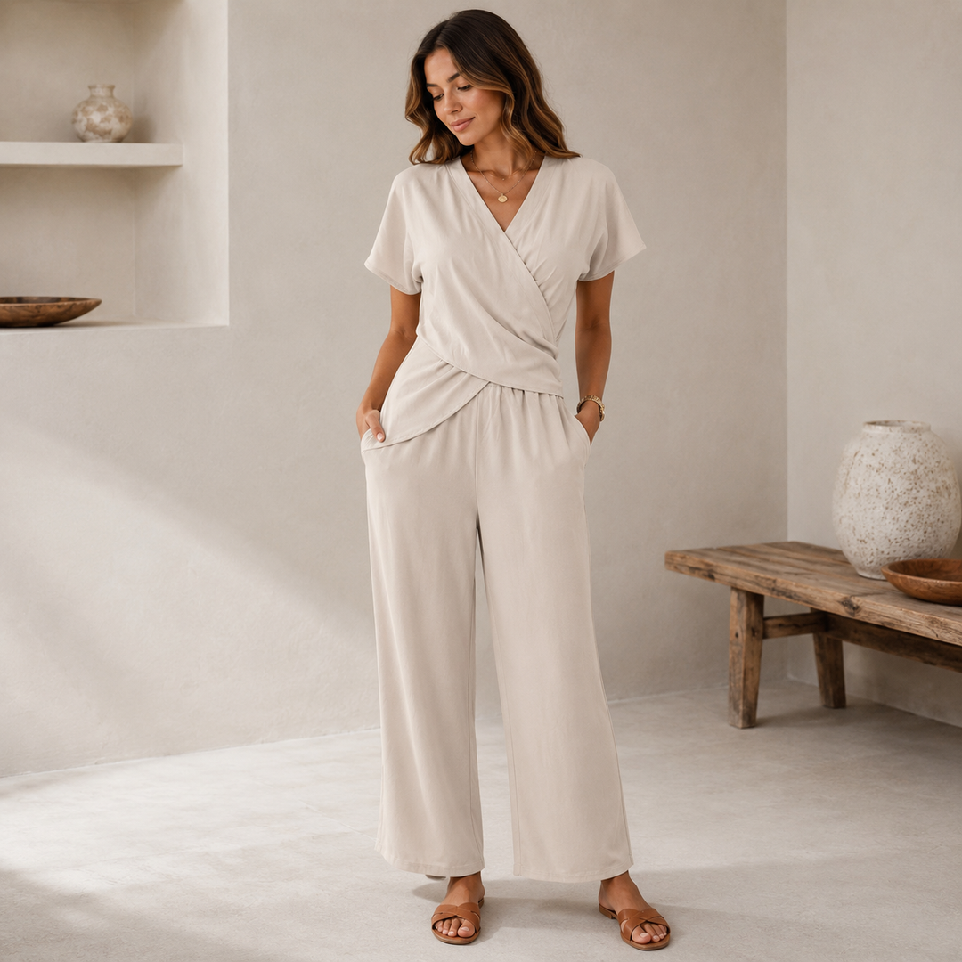 Estelle | Damen Kurzarm Jumpsuit mit V-Ausschnitt