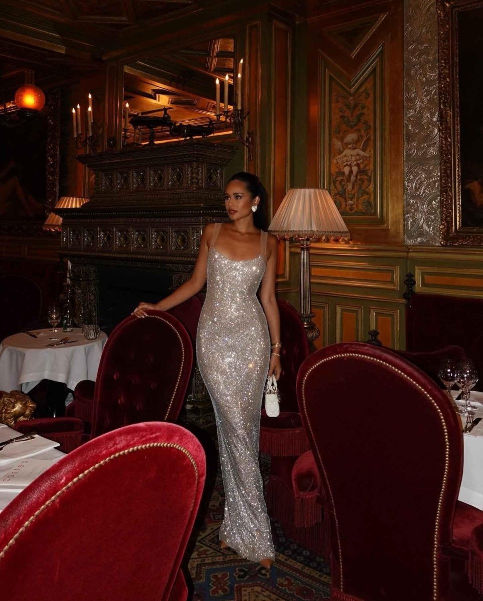 Festliches Kleid Damen Maxi mit Spaghettitraegern Pailletten und offenem Ruecken