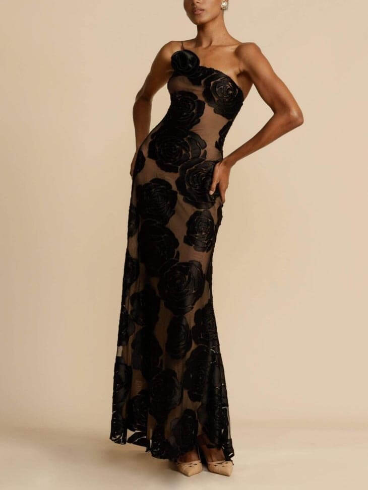 Festliches Kleid Damen Maxi mit Traegerlosem Oberteil 3D-Rosenapplikation und Netzstoff